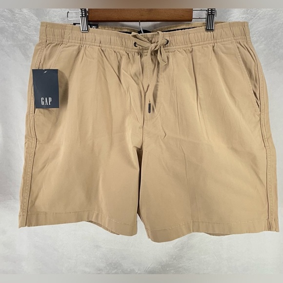 GAP Other - GAP Pull on Shorts Men’s Size